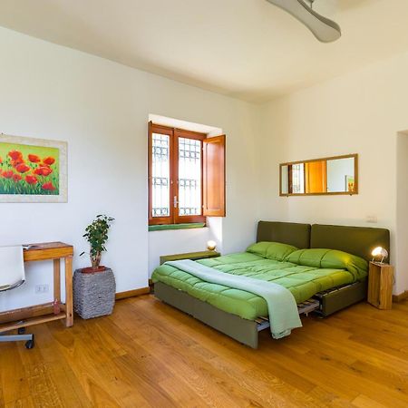 Kamyhouse Una Tranquilla Struttura Nel Verde Villa Napoli Exterior foto
