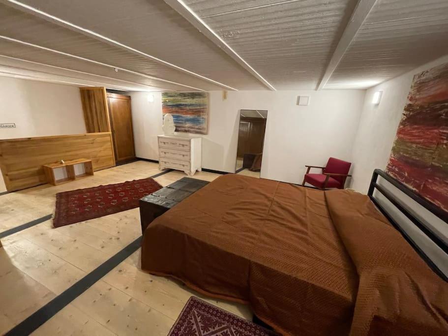 Kamyhouse Una Tranquilla Struttura Nel Verde Villa Napoli Exterior foto