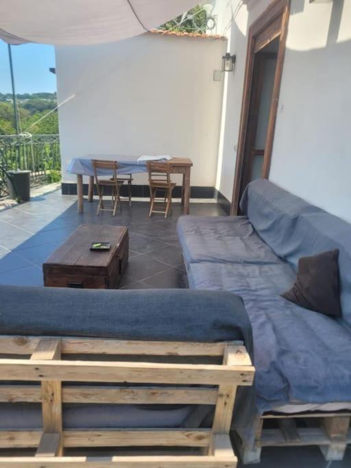 Kamyhouse Una Tranquilla Struttura Nel Verde Villa Napoli Exterior foto
