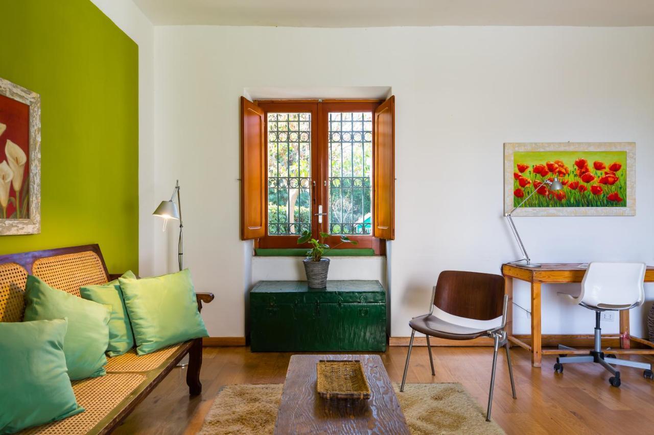 Kamyhouse Una Tranquilla Struttura Nel Verde Villa Napoli Exterior foto